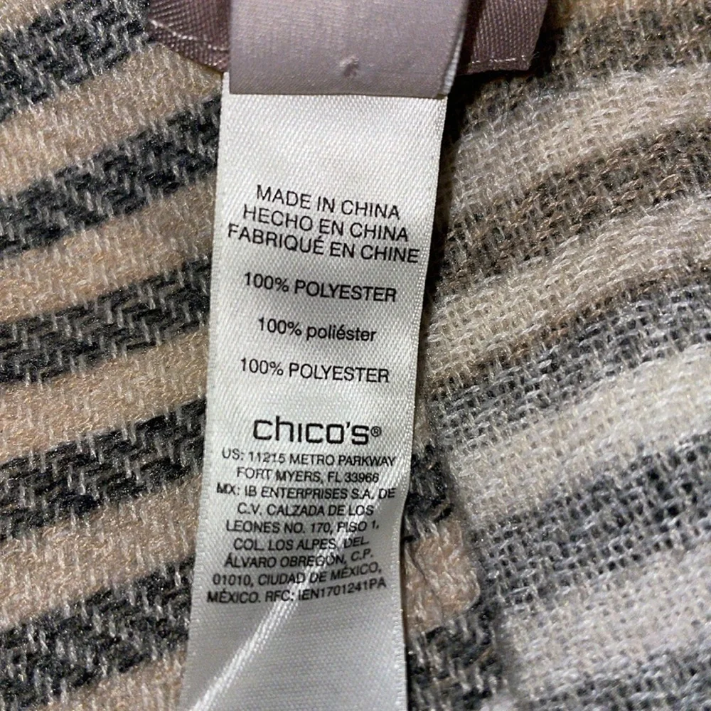 Chico’s‎ shawl/wrap.  One size.